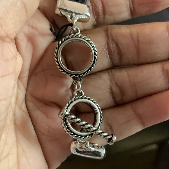 Two bracelets - Picture 5 of 6